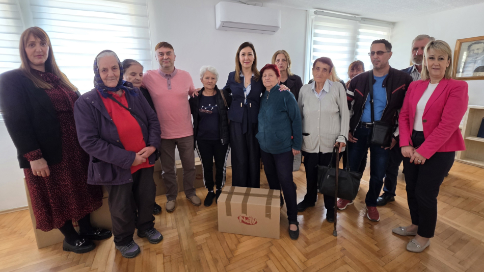 Подршка за избеглице и интерно расељена лица у Лозници – додељене сеоске куће и пакети хране