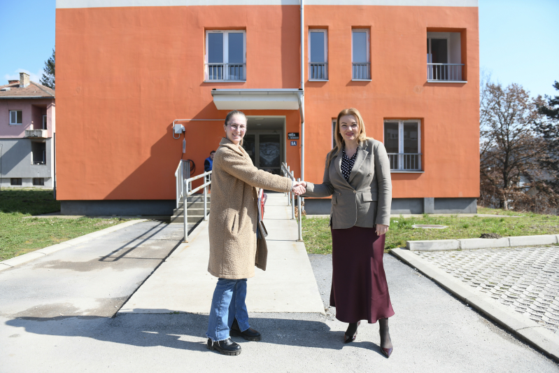 Брига на терену: Подршка избеглицама и интерно расељеним лицима у Лучанима