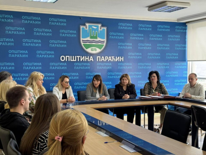 У Параћину додељени мали грантови и грађевински материјал за пет породица избеглица и интерно расељених лица