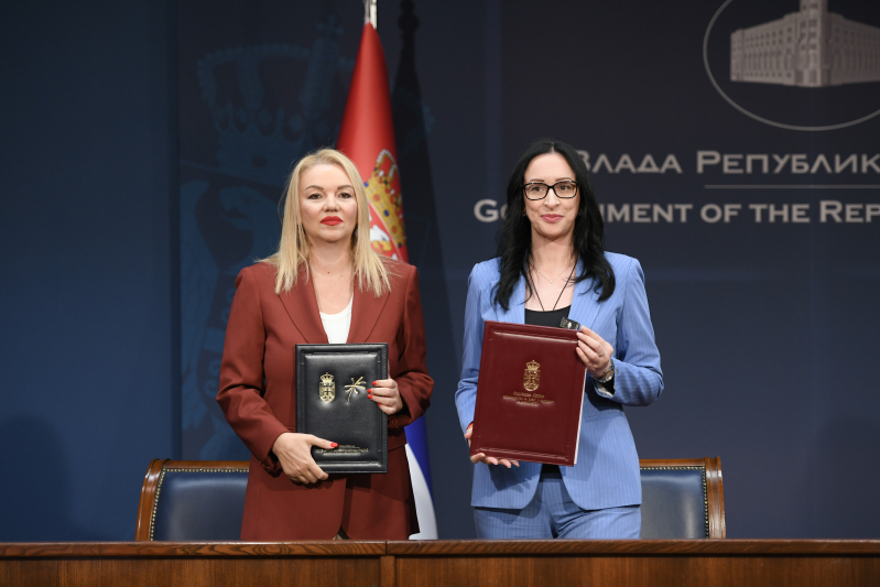 Потписан Меморандум о сарадњи између Комесаријата за избеглице и миграције и Министарства за бригу о породици и демографију: Заједнички рад на унапређењу положаја угрожених породица