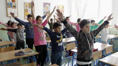 Eighteen migrant schoolers attend classes in elementary school 