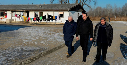 Ministar Vulin i komesar Cucić obišli Centar za azil u Krnjači