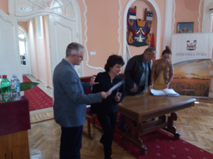 Потписани уговори и додељени кључеви за 5 монтажних кућа избегличким породицама у Руми