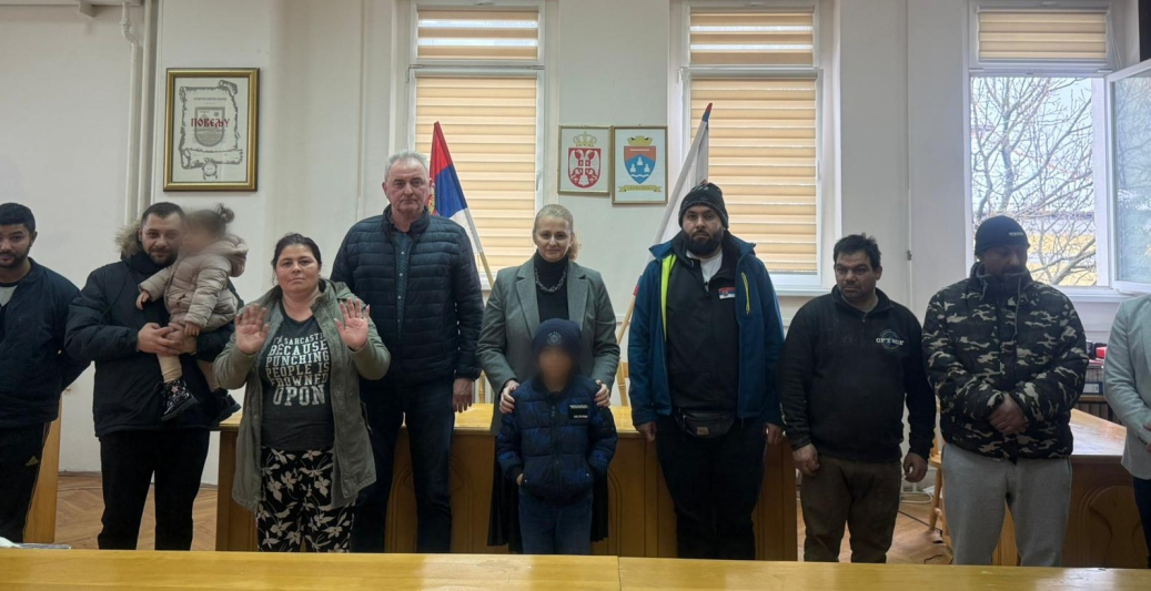 У Бољевцу уручени пакети хране породицама избеглица и интерно расељених лица