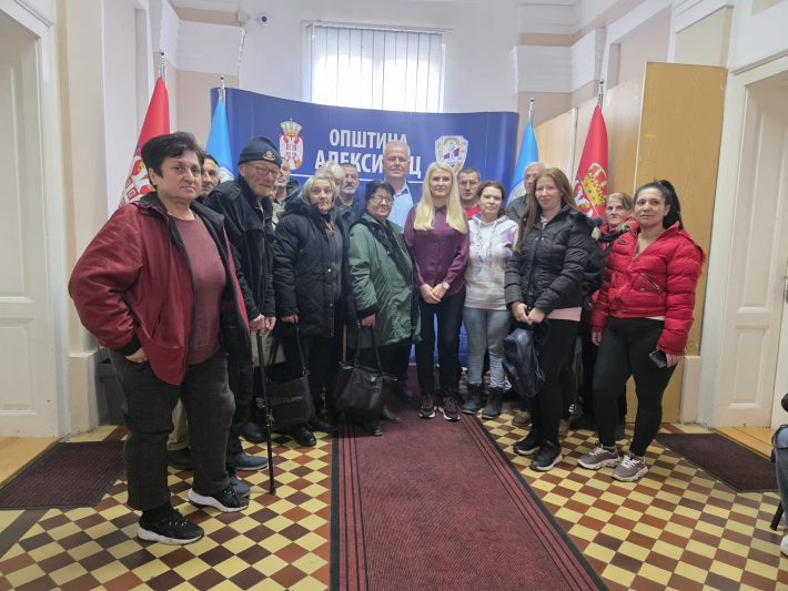 У Алексинцу уручени пакети хране за 34 породица избеглица и интерно расељених лица
