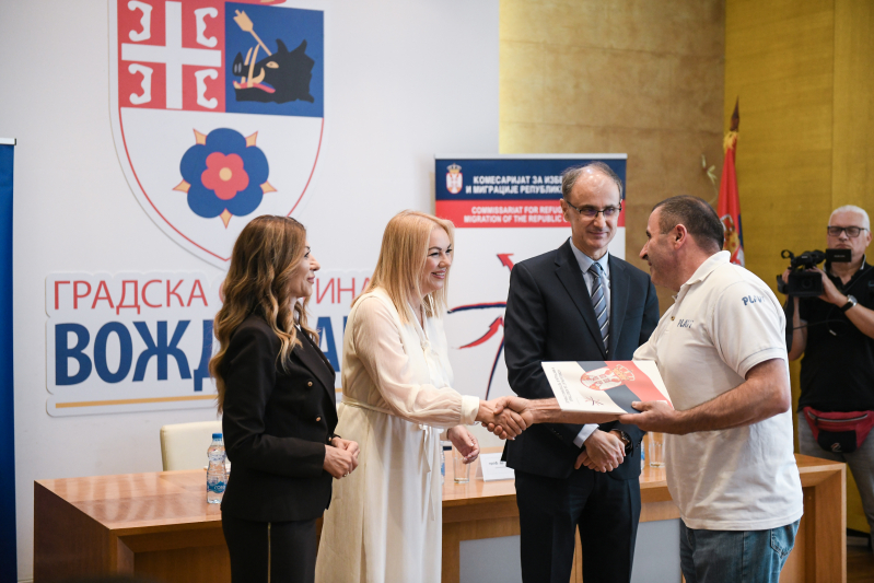 Подршка за економско оснаживање 53 породице избеглица и интерно расељених лица на Вождовцу