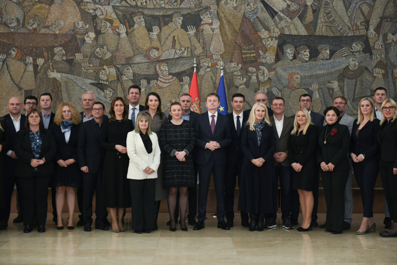 Додељени уговори  за набавку пакета хране и огревног дрвета: Подршка за више од 7.200 породица избеглица, интерно расељених лица и повратника по основу споразума о реадмисији