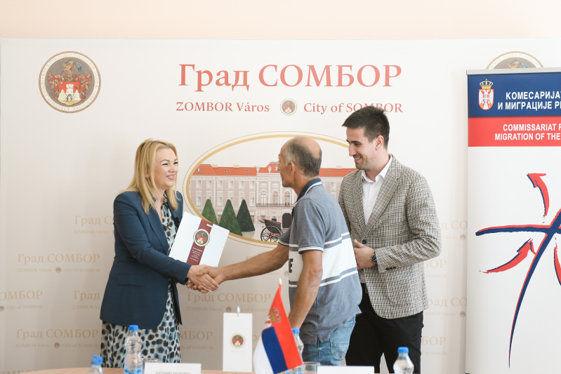 Стамбена подршка за 10 породица избеглица и интерно расељених лица у Сомбору